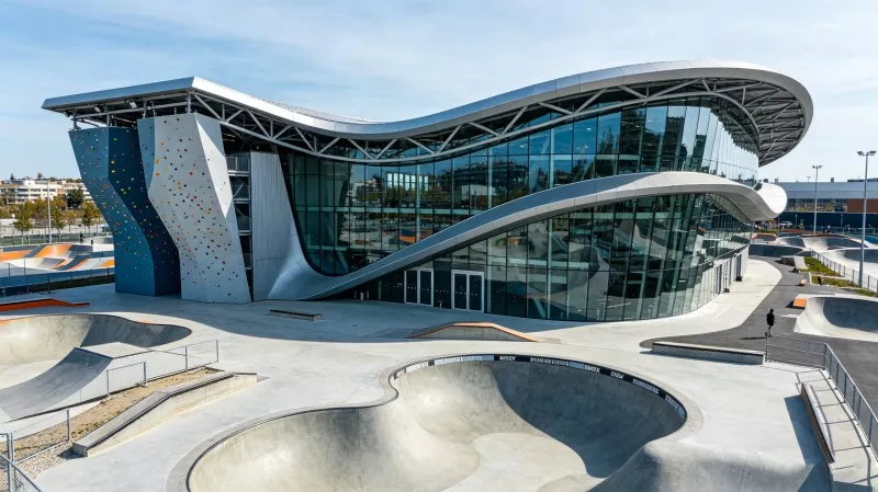 Комплексны цэнтр экстрэмальных відаў спорту Steel Structure